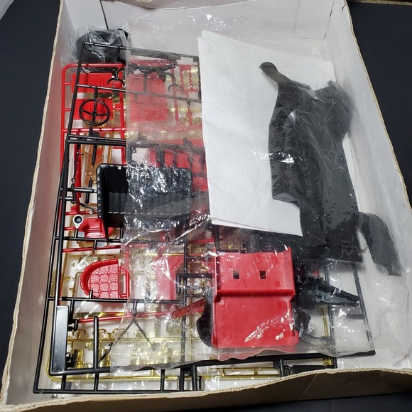 Rare Academy Hobby Model Kits 1/16 Scale 1912 Ford Model T Kit 15100 Opened - Picture 7 of 8